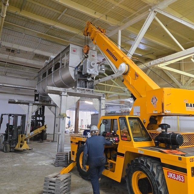 Machinery Moving & Rigging